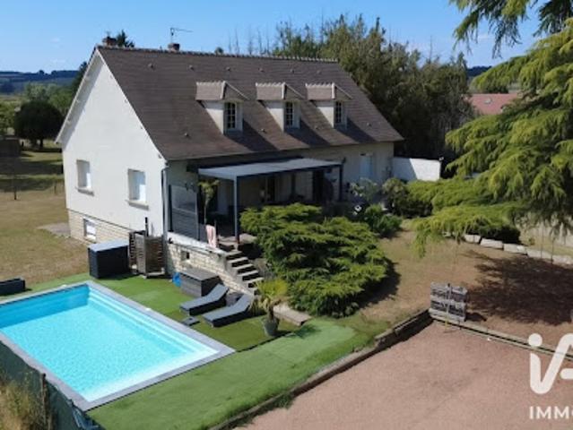 Vente Maison 8 pièces 216 m2 Saint Pierre les Etieux
