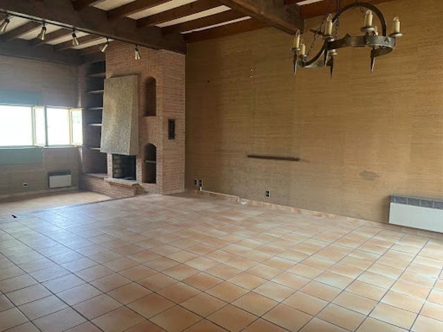 Vente Maison 8 pièces 217 m2 Cabestany