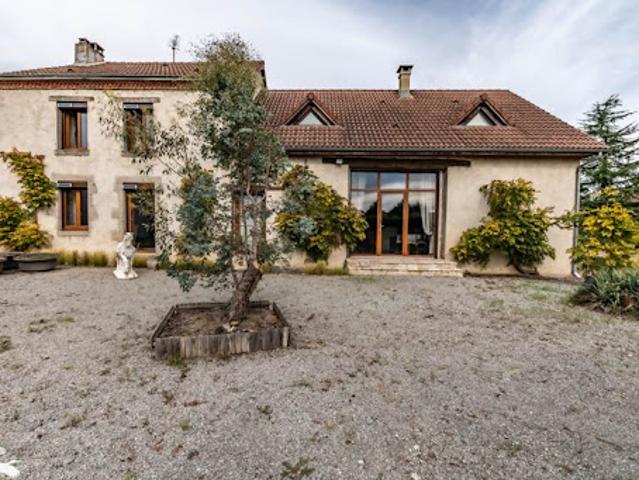 Vente Maison 8 pièces 217 m2 Saint Hilaire la Treille