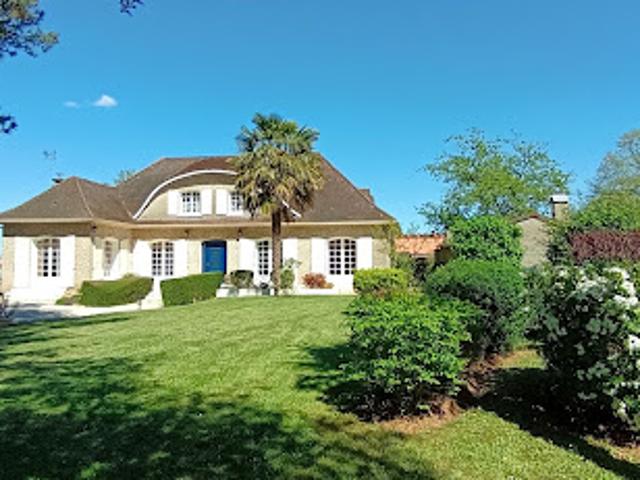 Vente Maison 8 pièces 217 m2 Vivonne