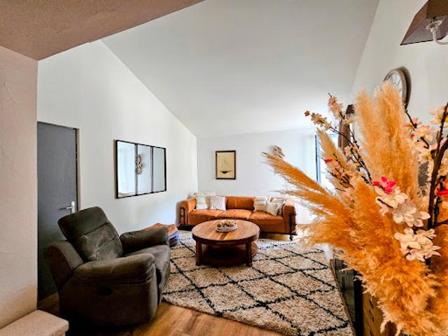 Vente Maison 8 pièces 218 m2 Meursac