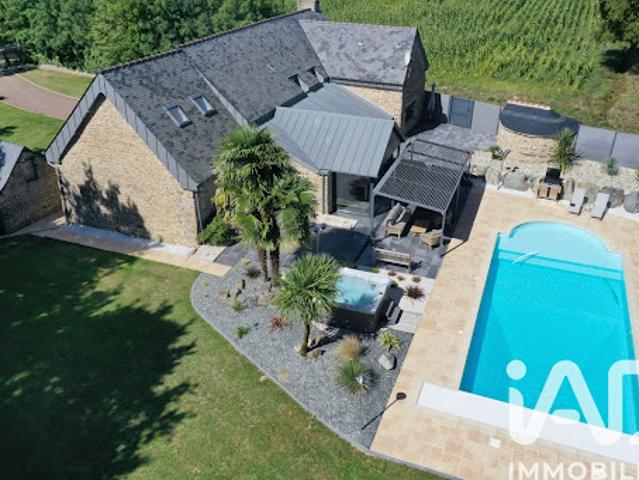 Vente Maison 8 pièces 218 m2 La Couyère