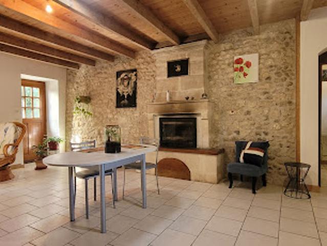 Vente Maison 8 pièces 218 m2 Plassac