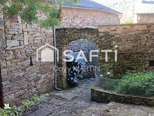 Vente Maison 8 pièces 219 m2 Martrin