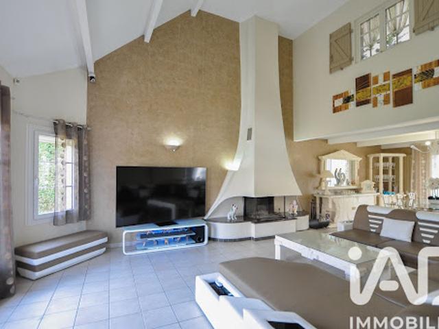 Vente Maison 8 pièces 219 m2 Servon