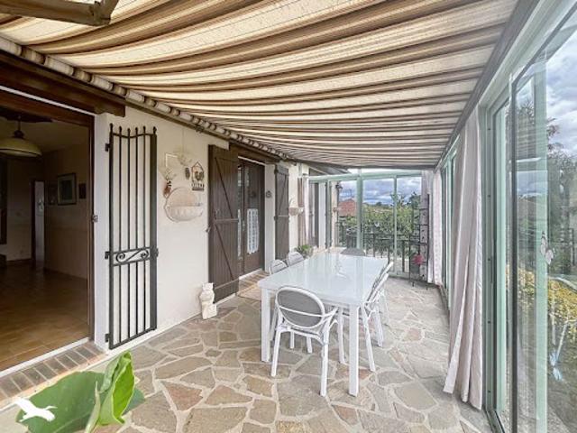 Vente Maison 8 pièces 219 m2 Thiviers