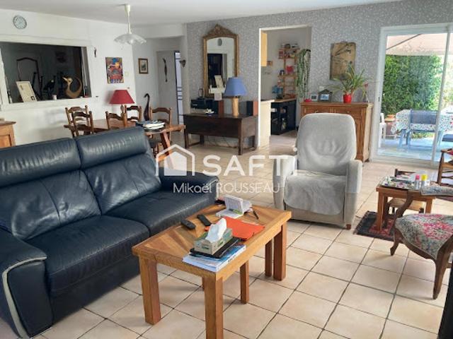 Vente Maison 8 pièces 210 m2 Migné Auxances