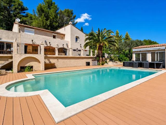 Vente Maison 8 pièces 210 m2 Auriol