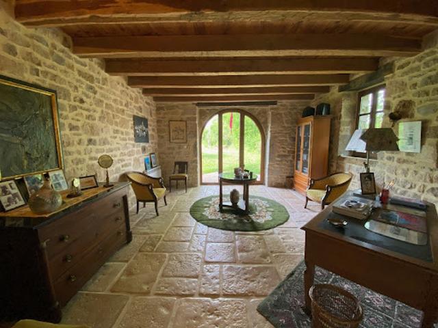 Vente Maison 8 pièces 210 m2 Figeac