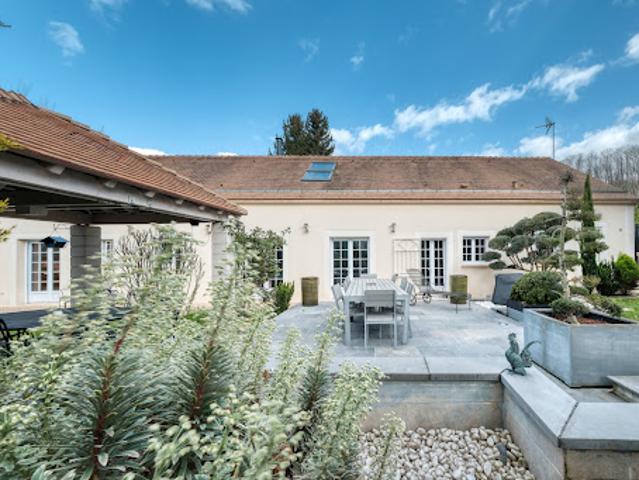 Vente Maison 8 pièces 210 m2 Le Val Saint Germain
