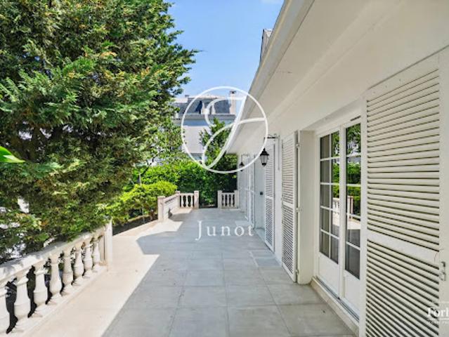 Vente Maison 8 pièces 210 m2 Le Vésinet