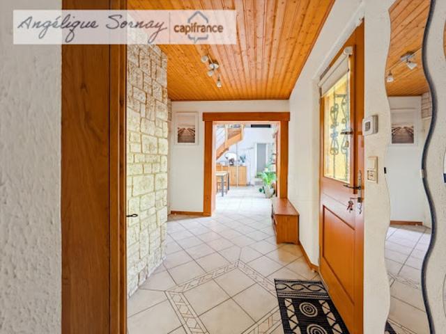 Vente Maison 8 pièces 210 m2 Relans