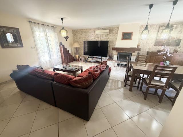 Vente Maison 8 pièces 210 m2 Rosoy
