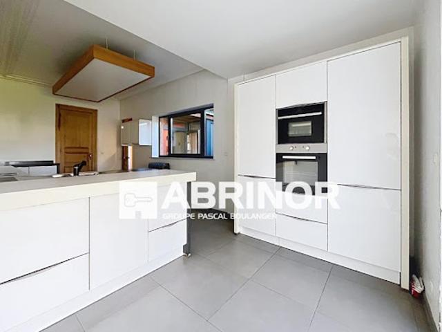 Vente Maison 8 pièces 210 m2 Roubaix