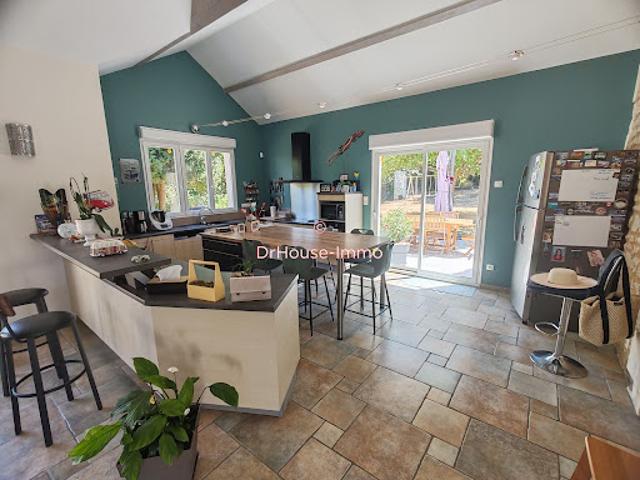 Vente Maison 8 pièces 210.59 m2 Antogny le Tillac