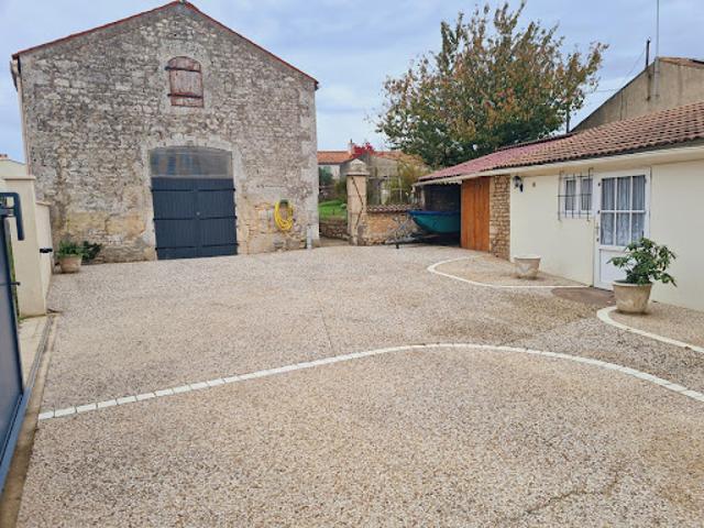 Vente Maison 8 pièces 211 m2 Nalliers