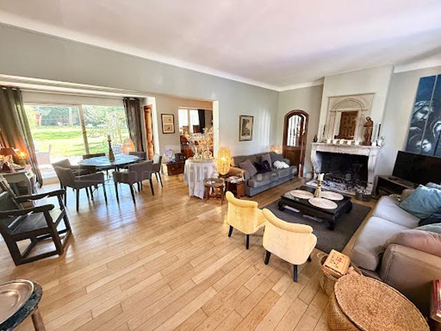 Vente Maison 8 pièces 211 m2 Halluin