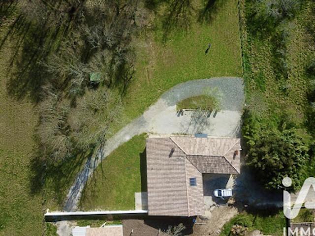 Vente Maison 8 pièces 212 m2 Montendre