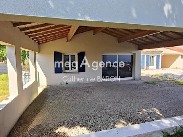 Vente Maison 8 pièces 212 m2 Germignac
