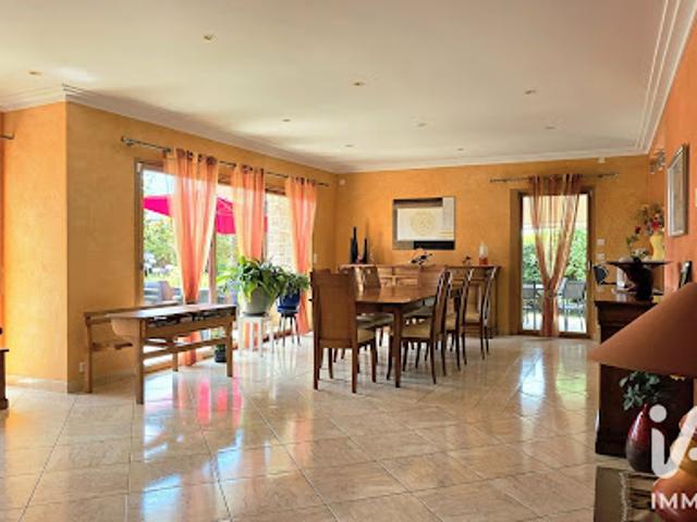 Vente Maison 8 pièces 212 m2 Surzur