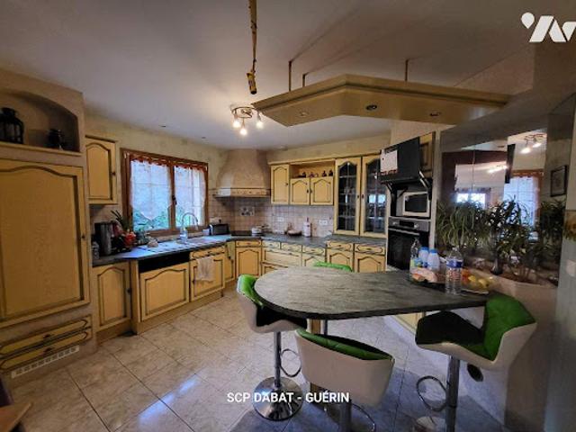Vente Maison 8 pièces 212 m2 Saint Georges de Rouelley
