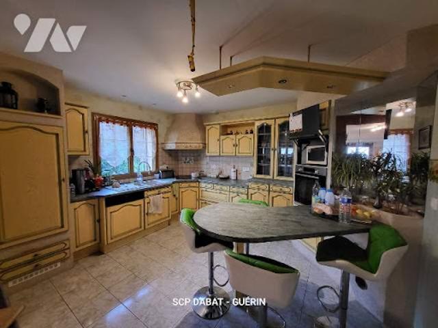 Vente Maison 8 pièces 212 m2 Saint Georges de Rouelley