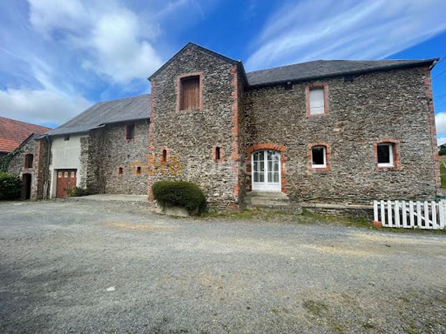 Vente Maison 8 pièces 212 m2 Saint Jean de Savigny