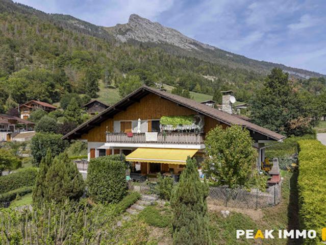 Vente Maison 8 pièces 212 m2 Thônes