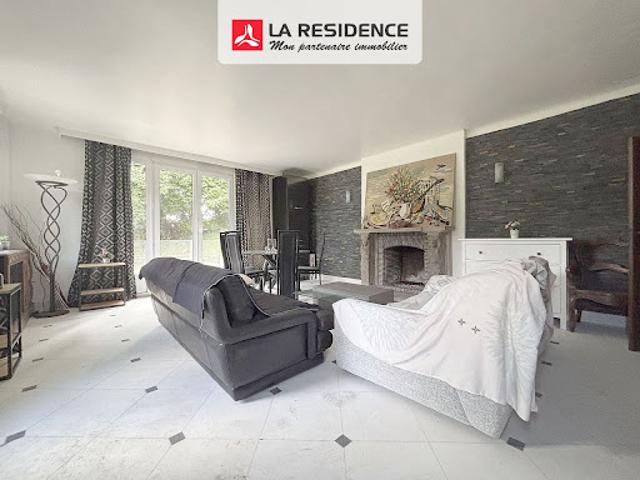 Vente Maison 8 pièces 213 m2 Gommecourt