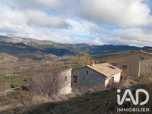 Vente Maison 8 pièces 213 m2 Rioms