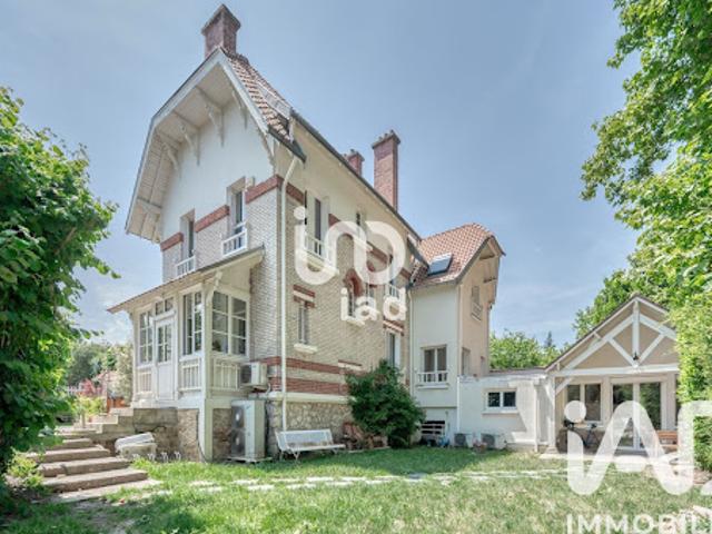 Vente Maison 8 pièces 213 m2 Versailles
