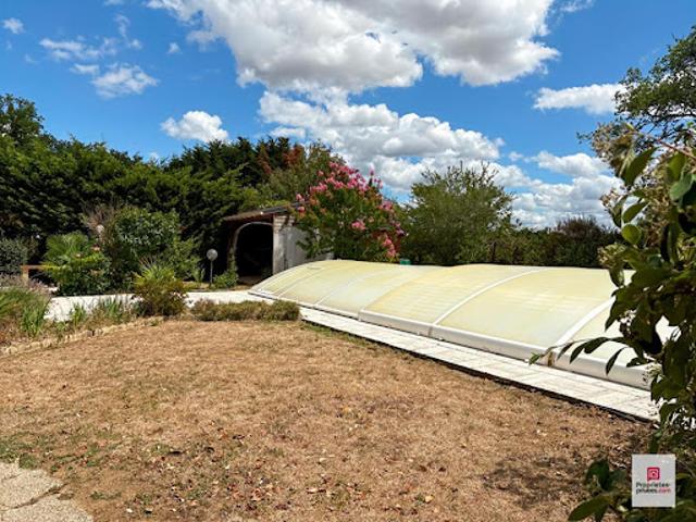 Vente Maison 8 pièces 213.75 m2 Solesmes