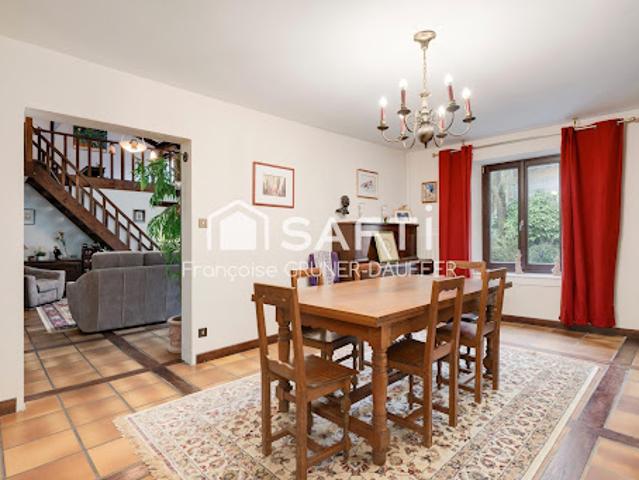 Vente Maison 8 pièces 224 m2 Francheville