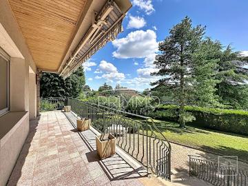 Vente Maison 8 pièces 224 m2 Saint Cyr au Mont d'Or
