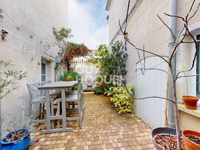 Vente Maison 8 pièces 232 m2 Luynes