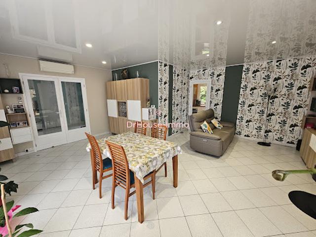Vente Maison 8 pièces 225 m2 Laboutarie