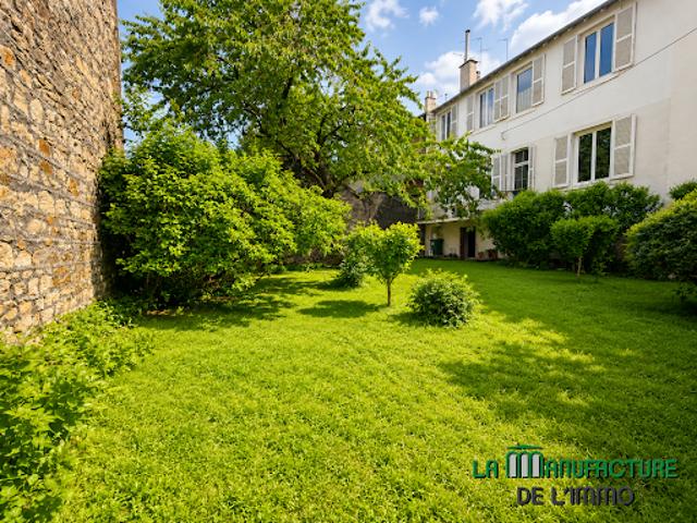 Vente Maison 8 pièces 225 m2 Saint Etienne