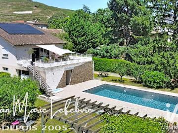 Vente Maison 8 pièces 226 m2 Ampuis