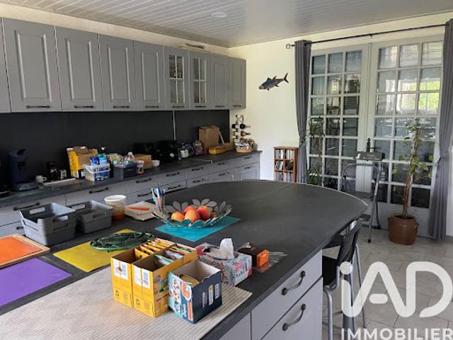Vente Maison 8 pièces 226 m2 Clam