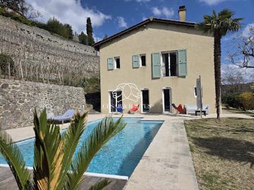 Vente Maison 8 pièces 226 m2 Condrieu