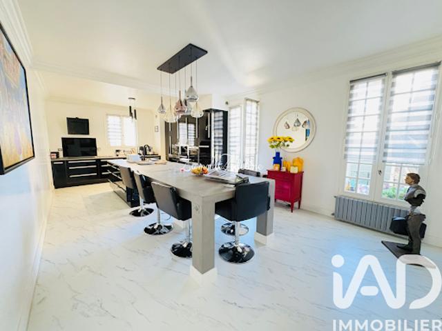 Vente Maison 8 pièces 227 m2 Aulnay sous Bois
