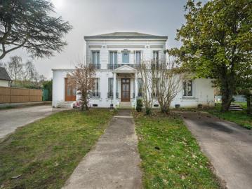 Vente Maison 8 pièces 228 m2 Limeil brevannes