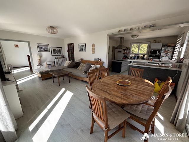 Vente Maison 8 pièces 228 m2 Pierrefitte ès Bois