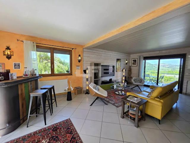 Vente Maison 8 pièces 228.96 m2 Menthonnex sous Clermont