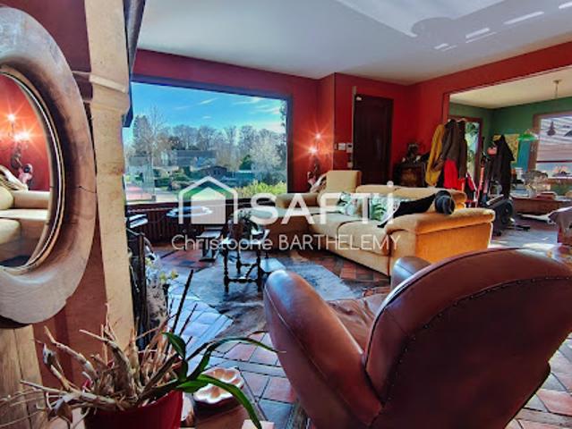 Vente Maison 8 pièces 220 m2 Acquigny