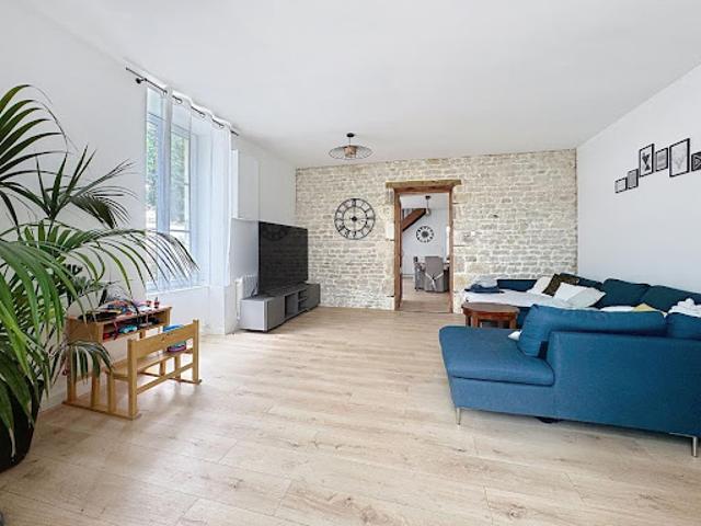 Vente Maison 8 pièces 220 m2 Angliers
