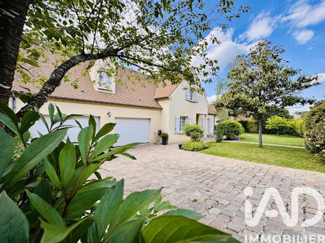 Vente Maison 8 pièces 220 m2 Bazoches sur Guyonne