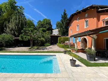 Vente Maison 8 pièces 220 m2 Fontaines Saint Martin