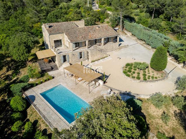 Vente Maison 8 pièces 220 m2 Gordes