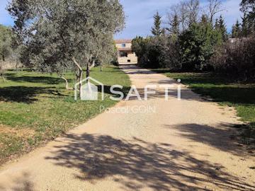 Vente Maison 8 pièces 220 m2 Issirac